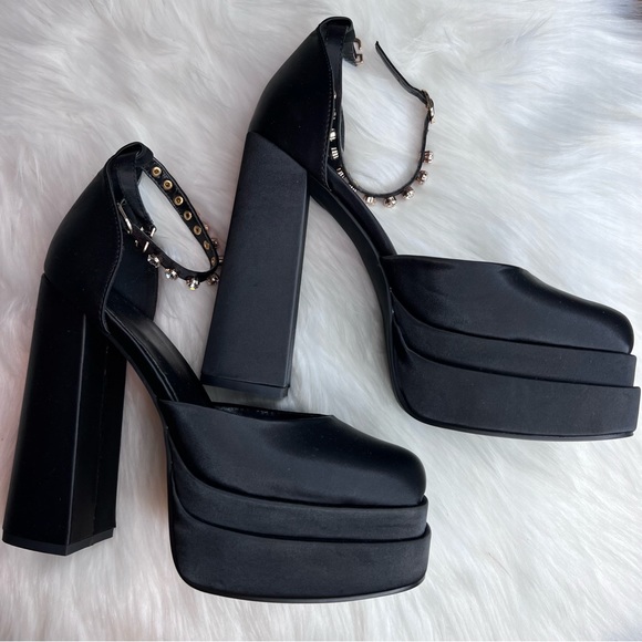 Satin high platform ankle strap heels Versace like 38/8 - Picture 4 of 10